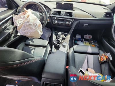 Zdjęcie 8 z 13 samochodu: 2017 BMW 330 I VIN:WBA8B9G55HNU49611 - miniatura