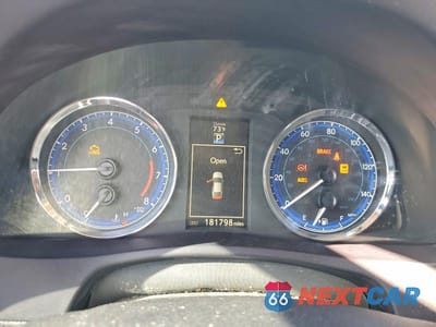 Zdjęcie 9 z 13 samochodu: 2017 TOYOTA COROLLA SE VIN:5YFBURHE1HP697990 - miniatura