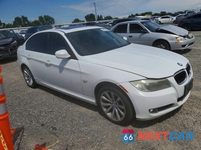 Czwarte zdjęcie samochodu z boku: 2011 BMW 328 I SULEV VIN:WBAPH5G59BNM74439 - miniatura