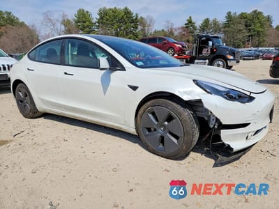 Czwarte zdjęcie samochodu z boku: 2023 TESLA MODEL 3 VIN:5YJ3E1EA9PF645375 - miniatura