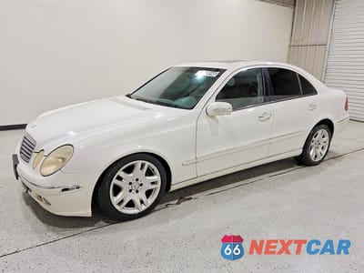 2004 MERCEDES-BENZ E 500 WDBUF70J84A589993 - główne zdjęcie licytacji z USA - miniatura
