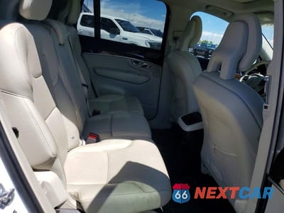 Zdjęcie 11 z 13 samochodu: 2017 VOLVO XC90 T5 VIN:YV4102XK9H1138579 - miniatura