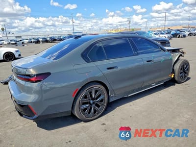 Trzecie zdjęcie samochodu z tyłu: 2024 BMW I7 EDRIVE50 VIN:WBY43EJ09RCR87485 - miniatura