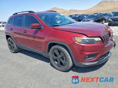 Czwarte zdjęcie samochodu z boku: 2021 JEEP CHEROKEE LATITUDE PLUS VIN:1C4PJLLB0MD169489 - miniatura