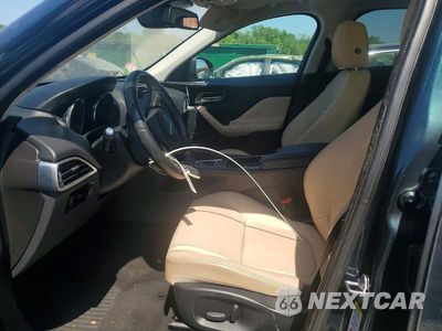 Zdjęcie 7 z 13 samochodu: 2017 JAGU F-PACE PRE VIN:SADCJ2BN7HA090868 - miniatura