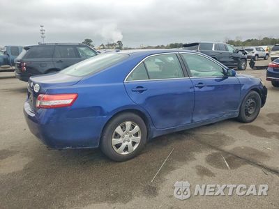 Trzecie zdjęcie samochodu z tyłu: 2010 TOYOTA CAMRY LE VIN:4T1BF3EK1AU558433 - miniatura
