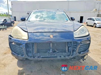 Piąte zdjęcie samochodu w środku: 2010 PORSCHE CAYENNE GTS VIN:WP1AD2AP3ALA61339 - miniatura