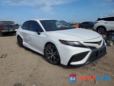 Czwarte zdjęcie samochodu z boku: 2023 TOYOTA CAMRY SE VIN:4T1G11AKXPU773932 - miniatura