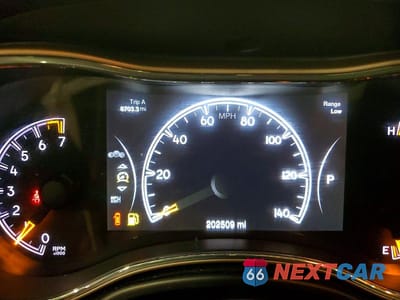 Zdjęcie 9 z 13 samochodu: 2015 JEEP GRAND CHEROKEE OVERLAND VIN:1C4RJFCG8FC620067 - miniatura