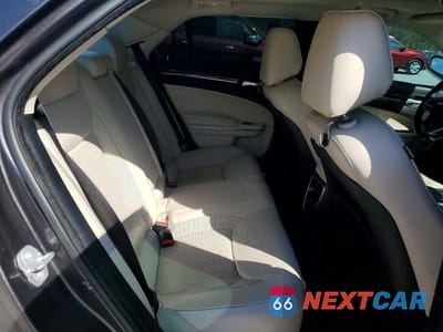 Zdjęcie 10 z 11 samochodu: 2017 CHRYSLER 300C VIN:2C3CCAKG4HH506687 - miniatura