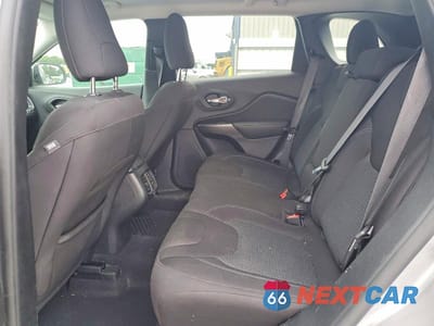 Zdjęcie 10 z 12 samochodu: 2020 JEEP CHEROKEE LATITUDE VIN:1C4PJLCB9LD510886 - miniatura
