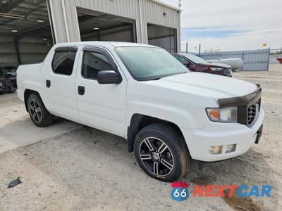 Czwarte zdjęcie samochodu z boku: 2014 HONDA RIDGELINE SPORT VIN:5FPYK1F78EB010217 - miniatura