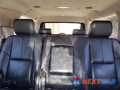 Zdjęcie 10 z 14 samochodu: 2011 CHEVROLET SUBURBAN K1500 LT VIN:1GNSKJE34BR184960 - miniatura