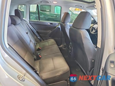 Zdjęcie 10 z 12 samochodu: 2013 VOLKSWAGEN TIGUAN S VIN:WVGAV3AX6DW562468 - miniatura
