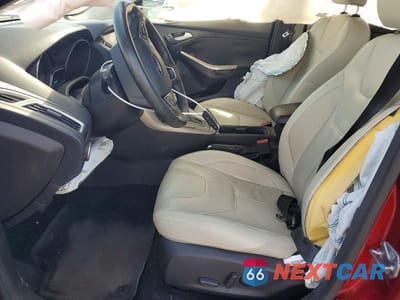 Zdjęcie 7 z 11 samochodu: 2017 FORD FOCUS TITANIUM VIN:1FADP3J29HL322974 - miniatura