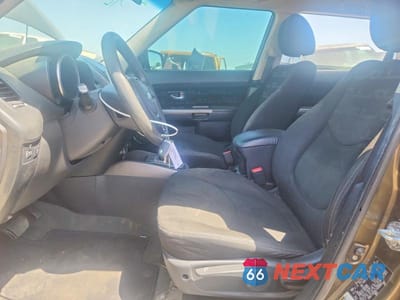 Zdjęcie 7 z 12 samochodu: 2012 KIA SOUL + VIN:KNDJT2A64C7408894 - miniatura