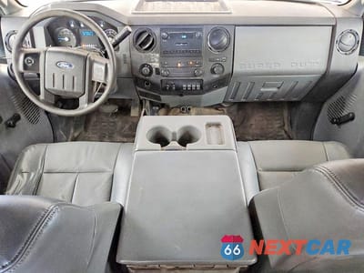 Zdjęcie 8 z 12 samochodu: 2016 FORD F350 SUPER DUTY VIN:1FT8X3B62GEB64803 - miniatura