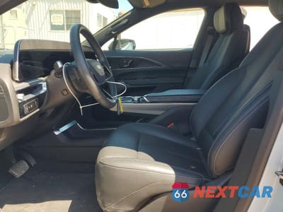 Zdjęcie 7 z 12 samochodu: 2024 CADILLAC LYRIQ LUXURY VIN:1GYKPPRK7RZ108524 - miniatura