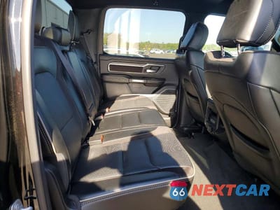 Zdjęcie 10 z 12 samochodu: 2024 RAM 1500 LARAMIE VIN:1C6RREJT2RN218709 - miniatura