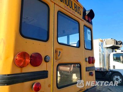 Zdjęcie 9 z 10 samochodu: 2009 IC CORPORATION CE SERIES SCHOOL - SCHOOL BUS VIN:4DRBUSKP09B671555 - miniatura
