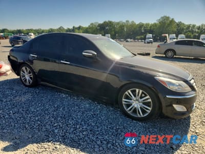 Czwarte zdjęcie samochodu z boku: 2012 HYUNDAI GENESIS 3.8L VIN:KMHGC4DDXCU185113 - miniatura