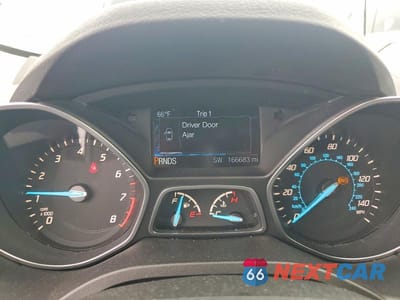 Zdjęcie 9 z 12 samochodu: 2016 FORD ESCAPE SE VIN:1FMCU9GX6GUC32576 - miniatura