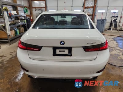 Zdjęcie 6 z 12 samochodu: 2019 BMW 330I VIN:WBA5R1C58KFH05623 - miniatura