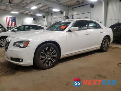 2012 CHRYSLER 300 S 2C3CCAGG0CH174748 - główne zdjęcie licytacji z USA - miniatura