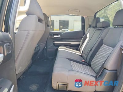 Zdjęcie 10 z 12 samochodu: 2021 TOYOTA TUNDRA CREWMAX SR5 VIN:5TFEY5F16MX281553 - miniatura