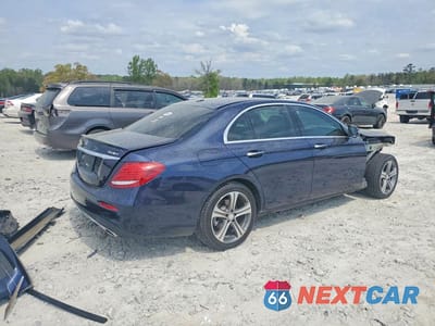 Trzecie zdjęcie samochodu z tyłu: 2017 MERCEDES-BENZ E 300 4MATIC VIN:WDDZF4KB2HA174613 - miniatura