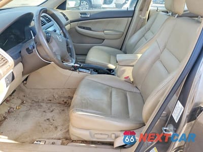 Zdjęcie 7 z 12 samochodu: 2007 HONDA ACCORD EX VIN:1HGCM56827A143856 - miniatura