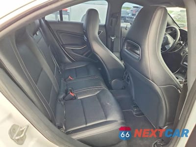 Zdjęcie 10 z 12 samochodu: 2018 MERCEDES-BENZ CLA 250 4MATIC VIN:WDDSJ4GB8JN593251 - miniatura