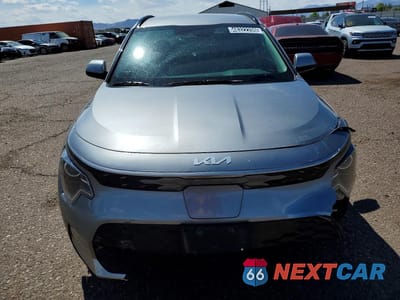 Piąte zdjęcie samochodu w środku: 2024 KIA NIRO EV WIND VIN:KNDCR3L15R5113628 - miniatura