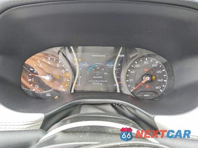 Zdjęcie 9 z 12 samochodu: 2025 JEEP COMPASS LIMITED VIN:3C4NJDCN7ST525578 - miniatura