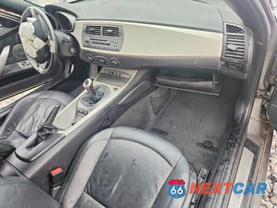 Zdjęcie 8 z 13 samochodu: 2004 BMW Z4 3.0 VIN:4USBT53574LT25201 - miniatura