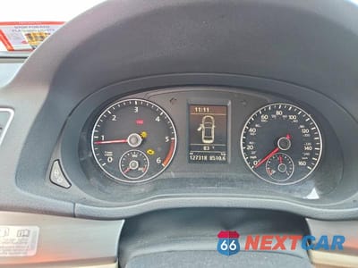 Zdjęcie 9 z 12 samochodu: 2015 VOLKSWAGEN PASSAT SE VIN:1VWBV7A38FC045476 - miniatura