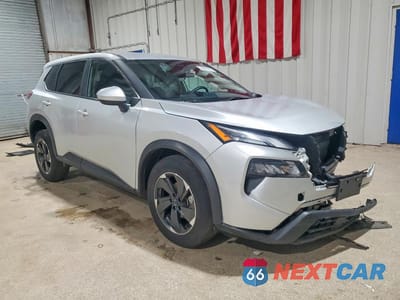 Czwarte zdjęcie samochodu z boku: 2025 NISSAN ROGUE SV VIN:5N1BT3BB7SC814238 - miniatura