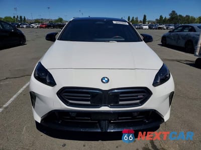 Piąte zdjęcie samochodu w środku: 2025 BMW M235XI VIN:WBA33GG00S7S76334 - miniatura