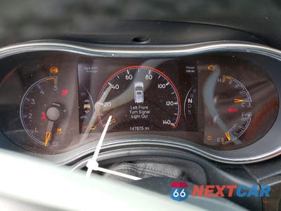 Zdjęcie 9 z 11 samochodu: 2014 JEEP GRAND CHEROKEE LIMITED VIN:1C4RJFBM0EC298921 - miniatura