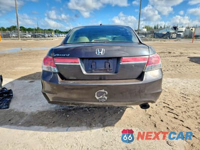 Zdjęcie 6 z 12 samochodu: 2011 HONDA ACCORD EXL VIN:1HGCP2F84BA072187 - miniatura
