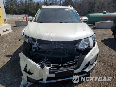 Piąte zdjęcie samochodu w środku: 2017 NISSAN ROGUE SV VIN:5N1AT2MV6HC894248 - miniatura