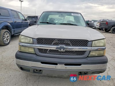 Piąte zdjęcie samochodu w środku: 2004 CHEVROLET SILVERADO C1500 VIN:1GCEC19X54Z338188 - miniatura