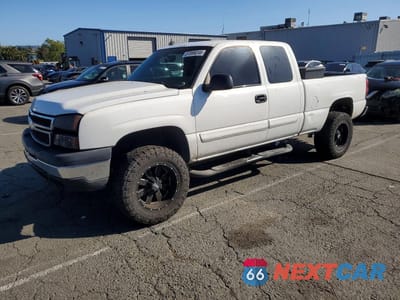 2003 CHEVROLET SILVERADO C1500 2GCEC19V931314451 - główne zdjęcie licytacji z USA - miniatura