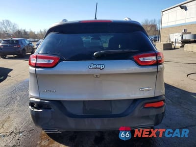 Zdjęcie 6 z 12 samochodu: 2016 JEEP CHEROKEE LATITUDE VIN:1C4PJMCS3GW225391 - miniatura