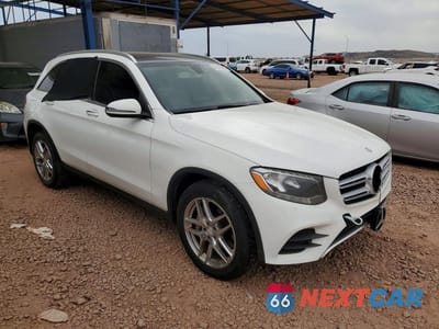 Czwarte zdjęcie samochodu z boku: 2016 MERCEDES-BENZ GLC 300 VIN:WDC0G4JB9GF090091 - miniatura