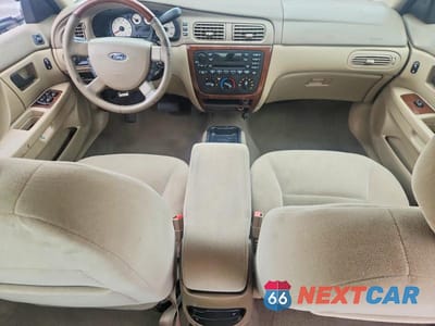 Zdjęcie 8 z 12 samochodu: 2006 FORD TAURUS SEL VIN:1FAHP56U86A145107 - miniatura
