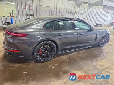 Trzecie zdjęcie samochodu z tyłu: 2026 PORSCHE PANAMERA GTS VIN:WP0AG2YAXTL070441 - miniatura