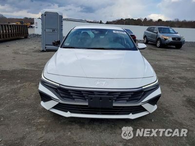 Piąte zdjęcie samochodu w środku: 2024 HYUNDAI ELANTRA SE VIN:KMHLL4DG6RU843804 - miniatura