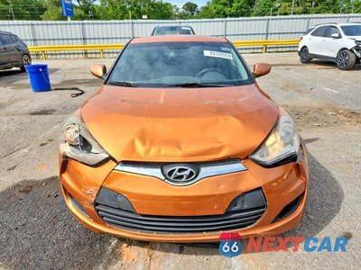 Piąte zdjęcie samochodu w środku: 2016 HYUNDAI VELOSTER VIN:KMHTC6ADXGU285264 - miniatura