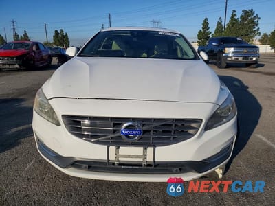 Piąte zdjęcie samochodu w środku: 2015 VOLVO S60 PLATINUM VIN:YV126MFM7F1362722 - miniatura